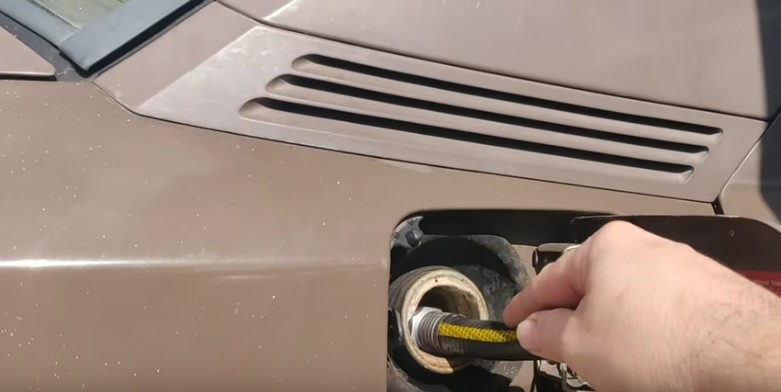 How to Clean a Fuel Tank Without Removing It